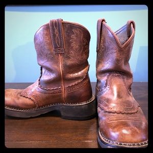 Ariat cowboy boots